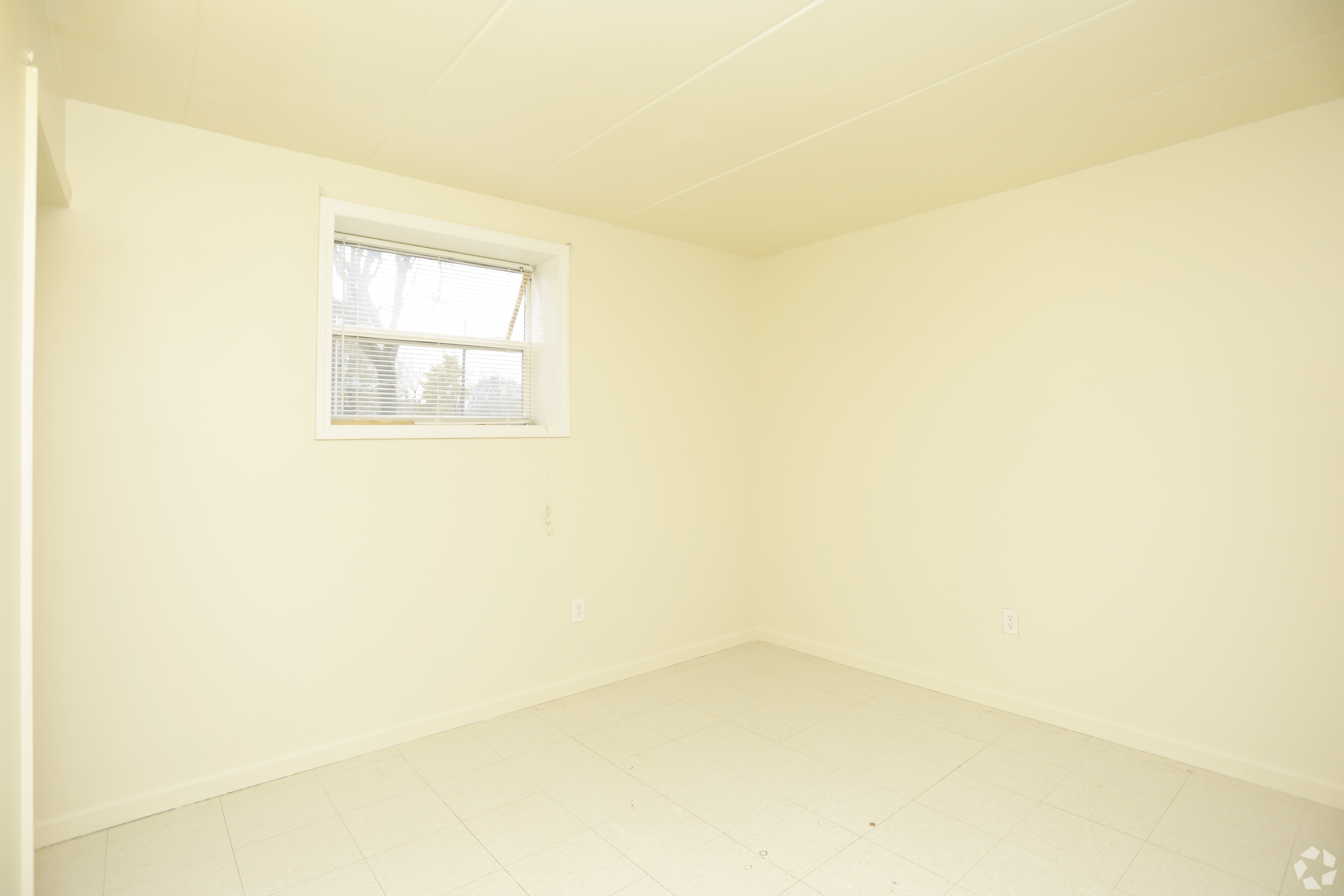 La Casa Estates third bedroom in Elkhart Indiana